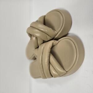 PrettyLittleThing‎ Women's Leather Beige Tan Flatform Slide Sandals size 40 / 9